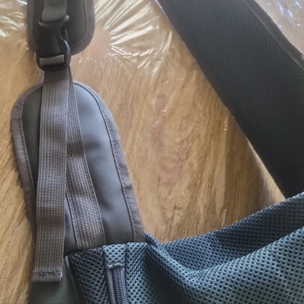 Dog carrier